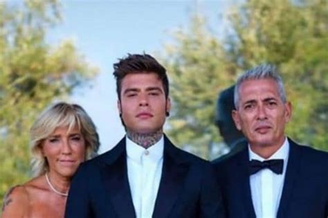 Chi è Annamaria Berrinzaghi, la mamma e manager .